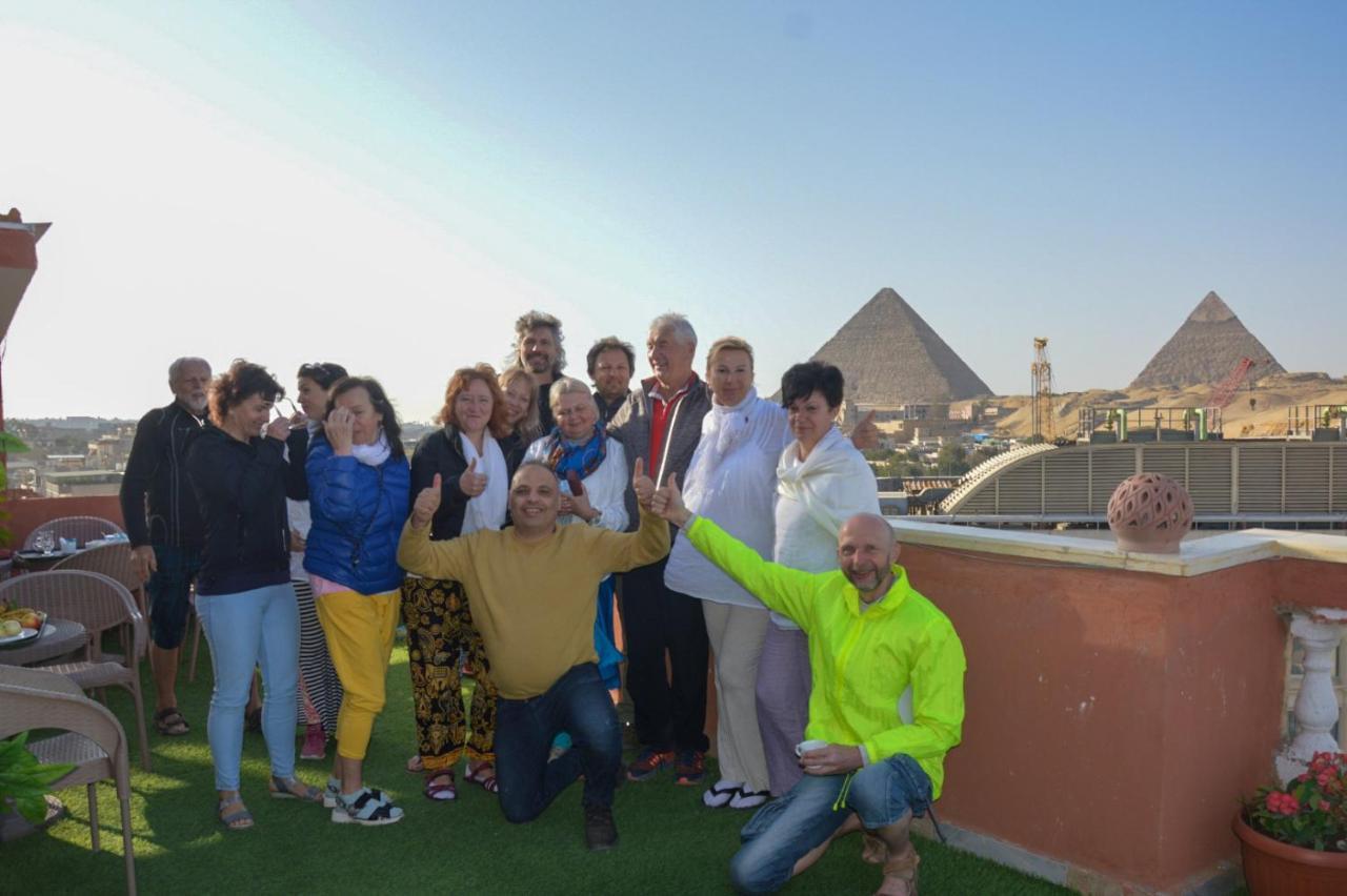 Grand Pyramids In Hotell Giza Exteriör bild