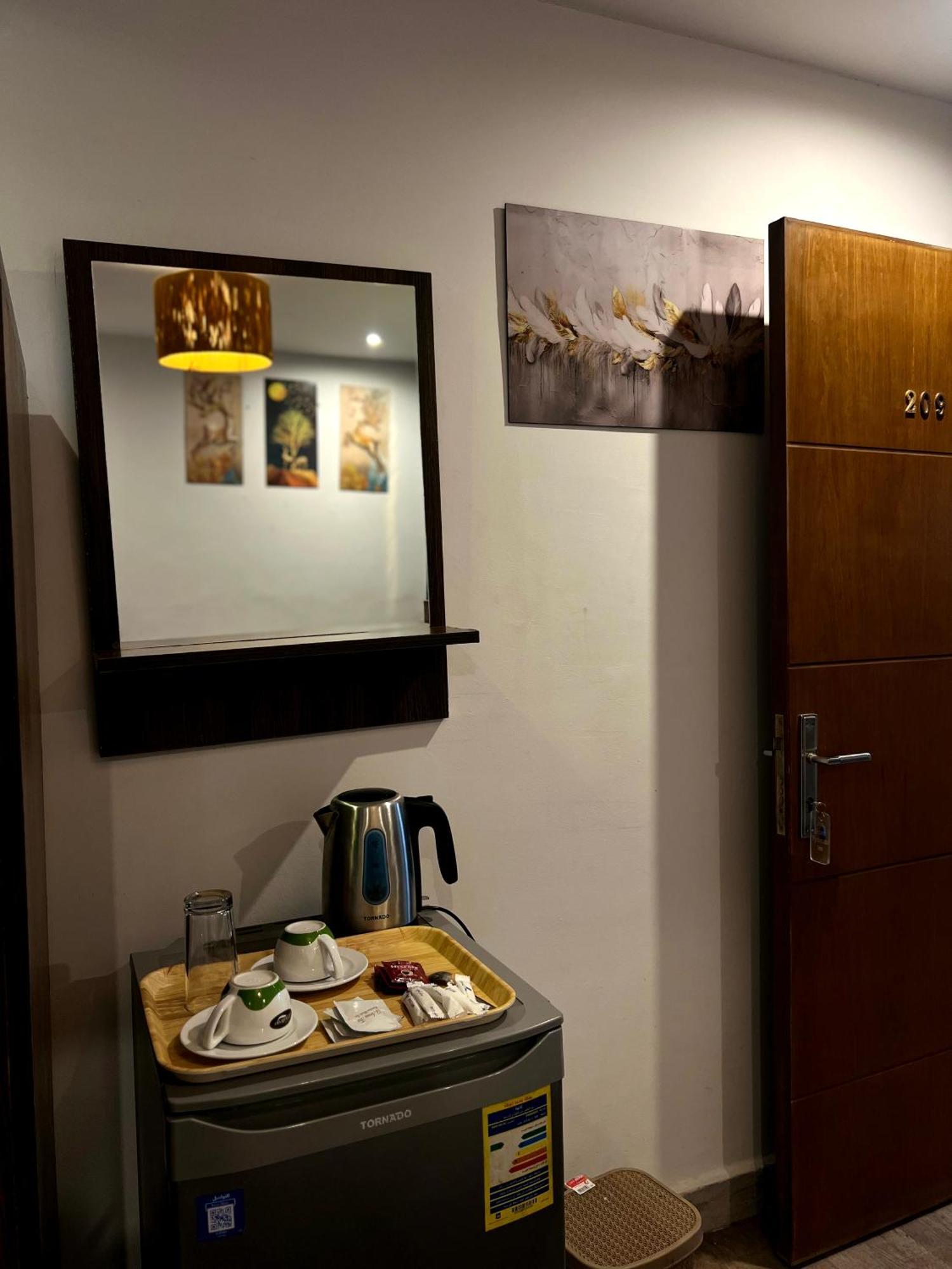 Grand Pyramids In Hotell Giza Exteriör bild